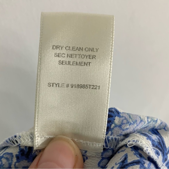 Rebecca Taylor Aimee Floral Blue & White Silk Sleeveless Blouse, size 0 - Picture 8 of 9